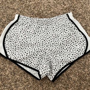 nike black and white shorts